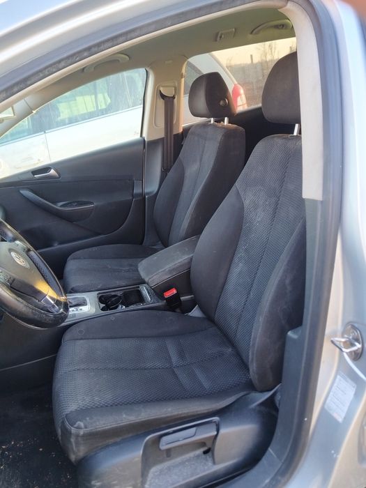 Interior complet VW Passat B6 combi/break ( fara arsuri sau rupturi )