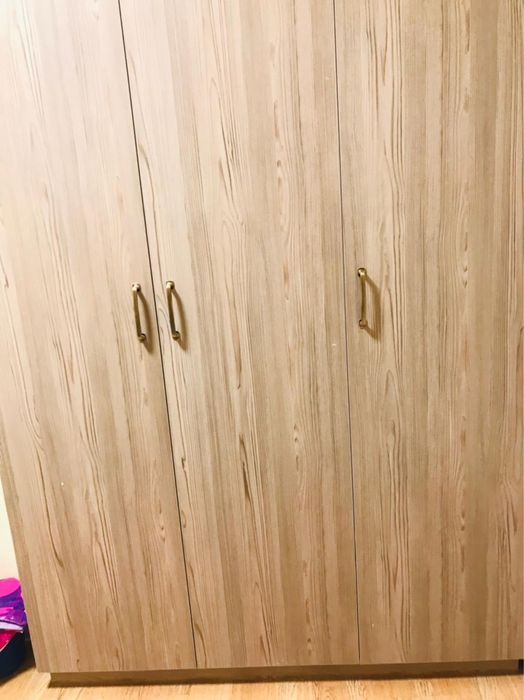 Продам шкаф распашной