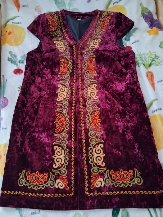 Продам женские  камзолы