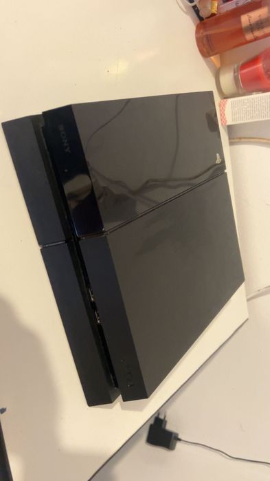 Vând ps 4,GTA V și fc 2026