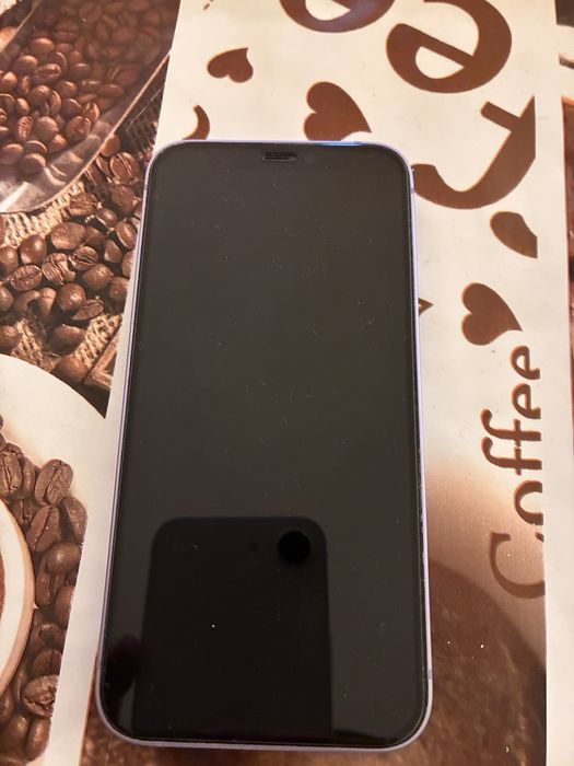 Iphone 12 мини много запазен