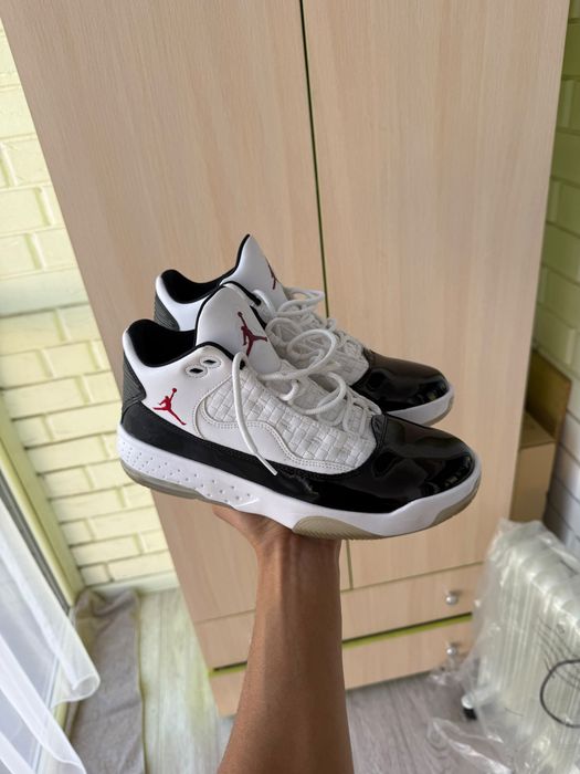 Jordan Max Aura 2