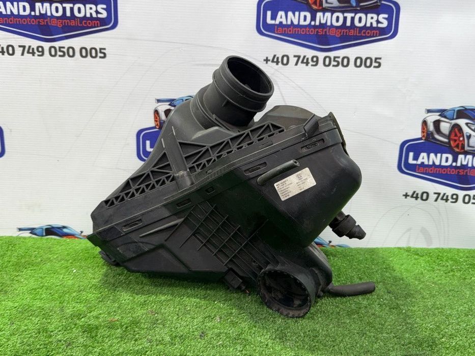 Carcasa filtru aer 2010 audi a4 se 2.0 diesel cod oem 8k0133837t 8k0133835ad 8k0133837bf 2009-2016