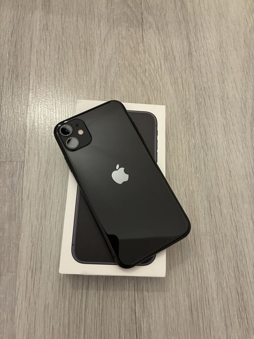 Vand Iphone 11 impecabil