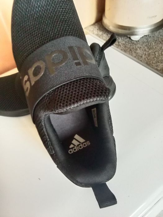 Кроссовки Adidas чёрные