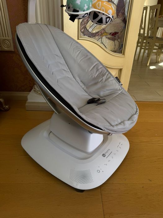 Электронная качалка 4moms
