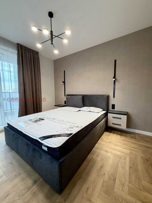 Продава се Двустаен апартамент в Пловдив, Кършияка - 85 кв.м за 921 €/кв.м - Снимка #7