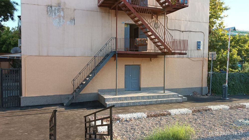 Продается 2 комнатный кв бивший обш