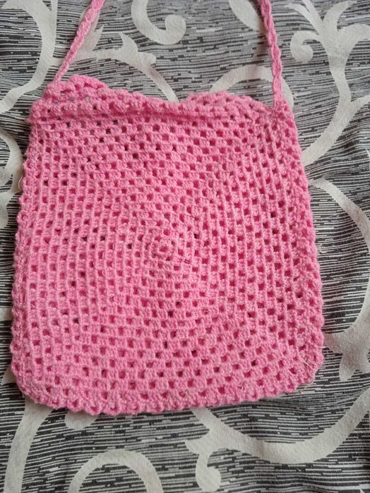 Ръчно изплетена дамска чанта