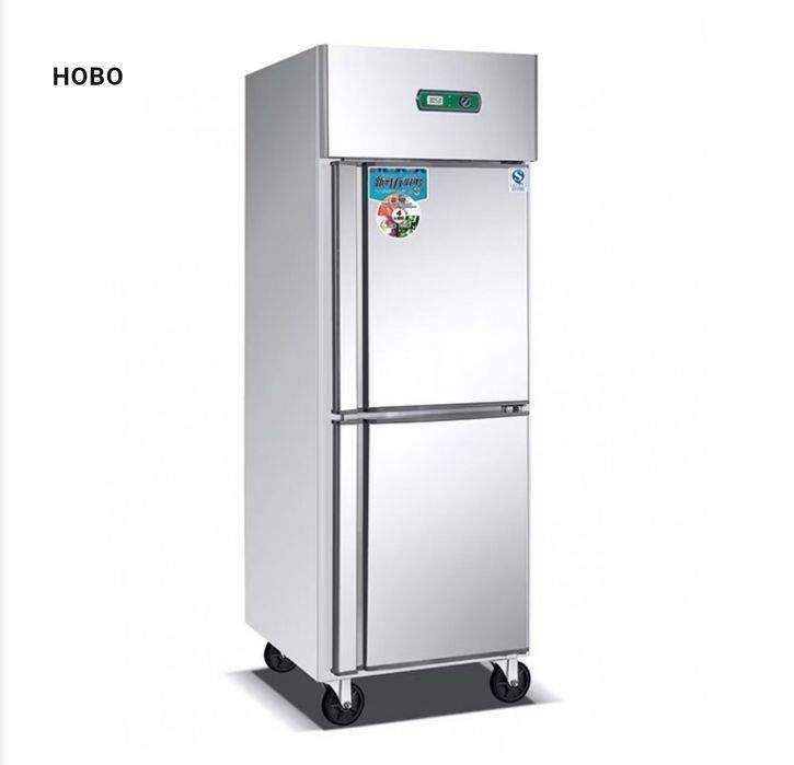 Хладилник с фризер професионален