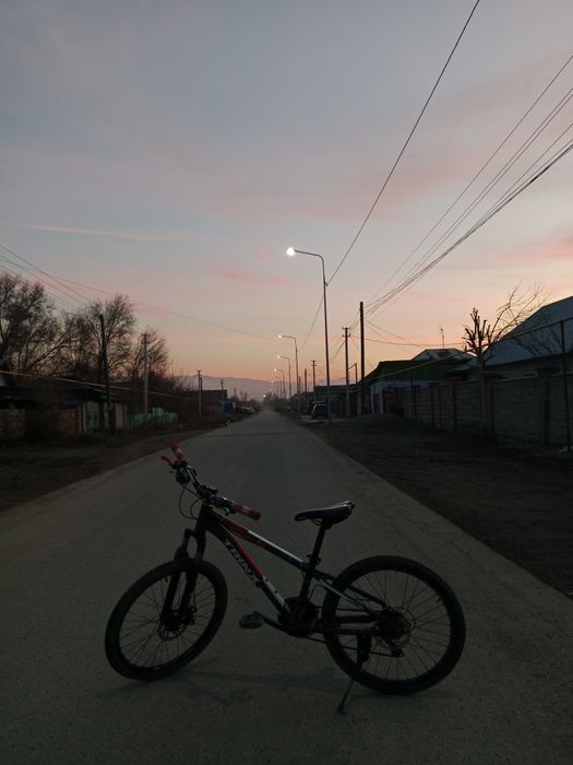 Велосипед Trinx красный