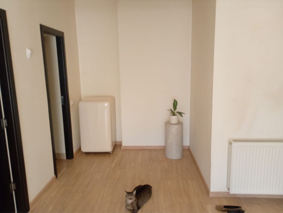 Vand apartament 2 camere zona Baneasa , strada Zeletin