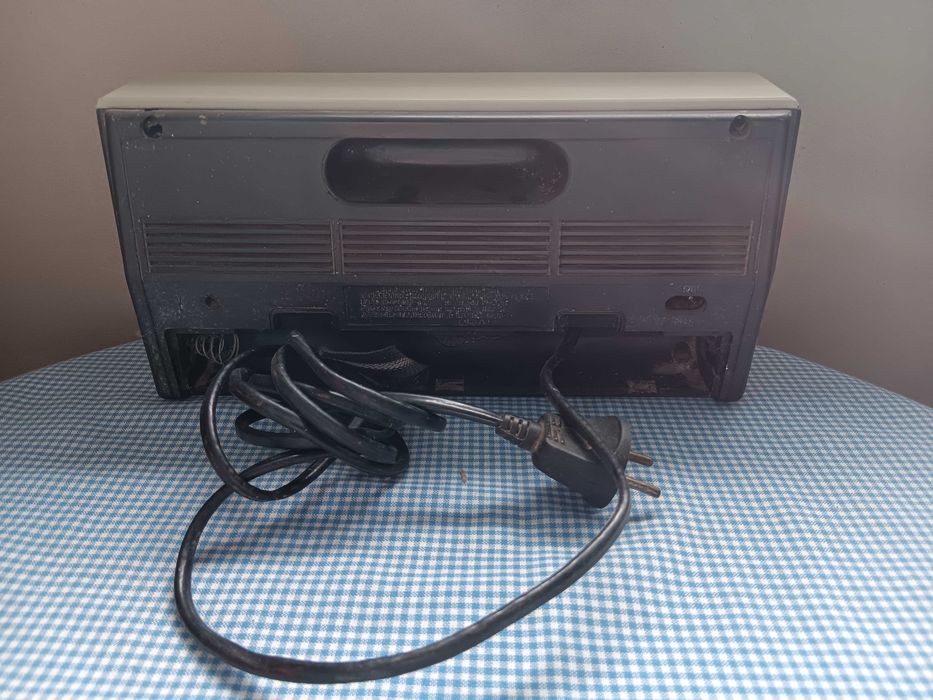 Radio vechi Romanesc Tehnoton DUO model RS 1210, de colectie, Perioada Comunista RSR, Functional