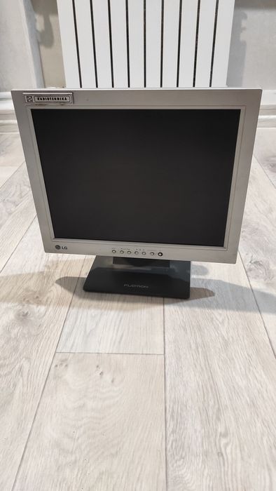 Монитор LG FLATRON L1510S