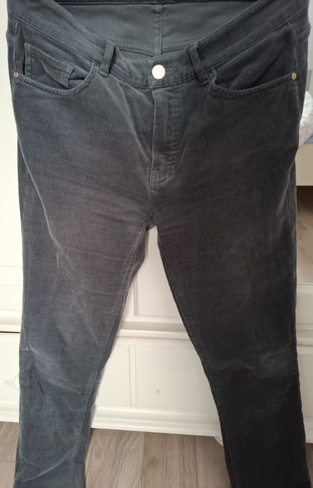 Pantaloni catifea reiata Massimo Dutti 38