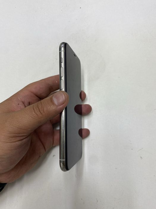 Iphone 11 PRO (64GB)
