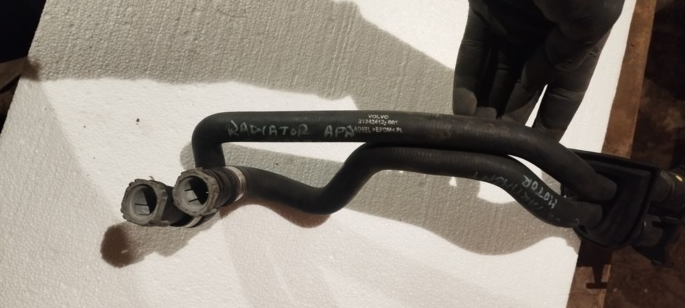 Furtun Radiator caldura Volvo xc 60