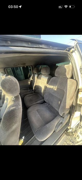 Kia Carnival 2002 год