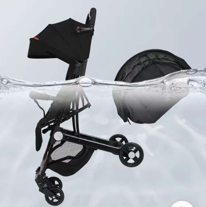 Коляска для малышей новый