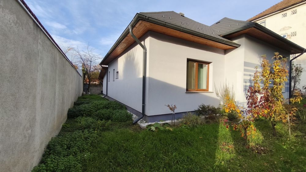 Vand urgent casa zona 9 Mai Baia Mare