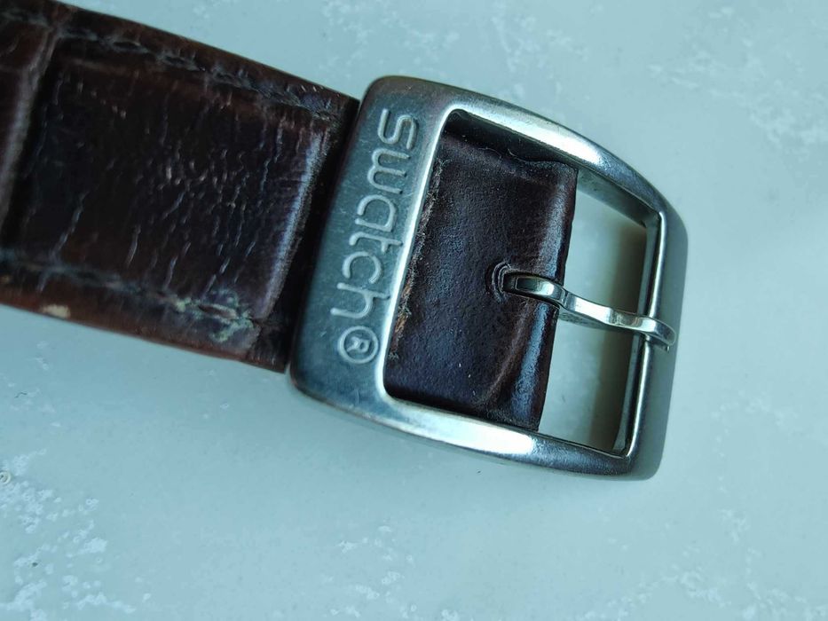 Часовник Swatch Irony с кожена каишка