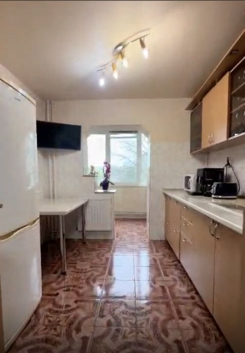 Apartament doua camere oferit spre  inchiriere de proprietar  Calea Lipovei