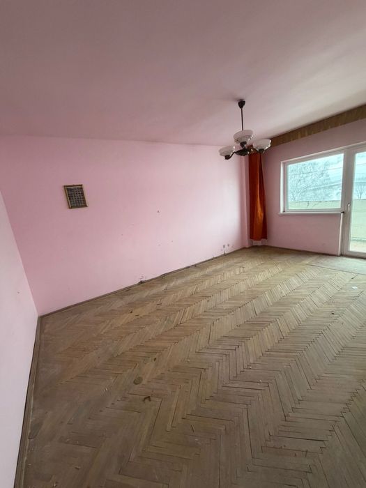 Apartament 3 camere de vanzare -zona excelenta