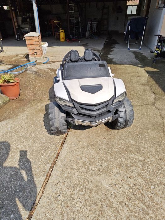 Jeep copii + tricicleta drifturi