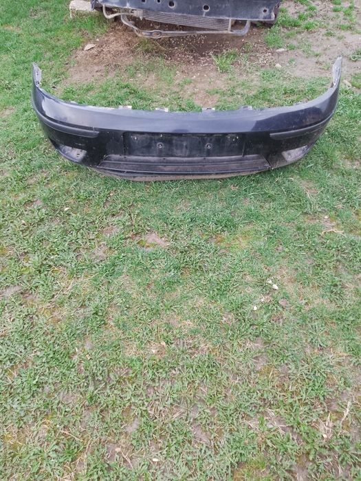 Vând bara fata Ford focus  1.6 benzină
