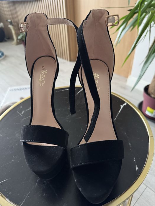 Sandale Mei-Mei, noi