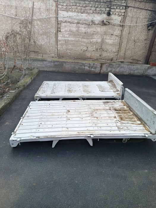 Лабо пол сотилади