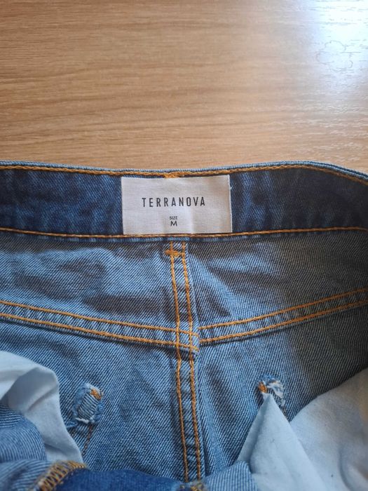 Продавам дънкова пола