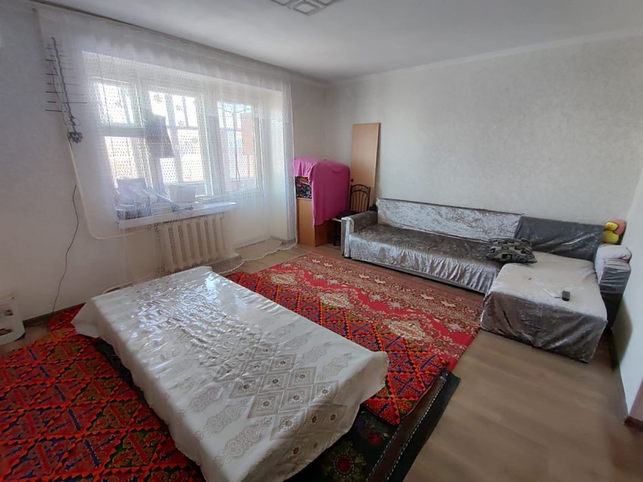 Продам 3  х комн квар., 2-40 А-3  этаж.