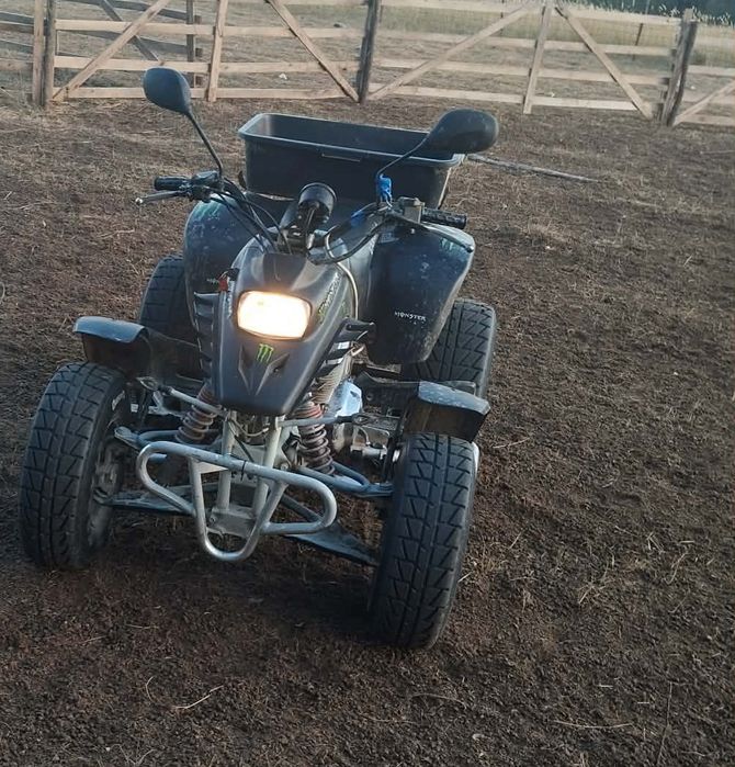 Vând Atv urgent in stare bună