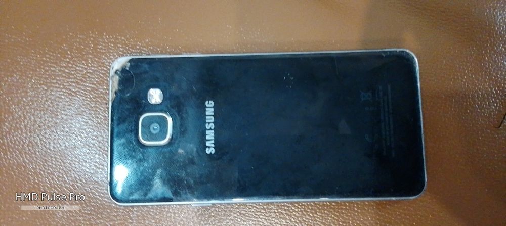 Samsung galaxy A3   android  работи със всички оператори