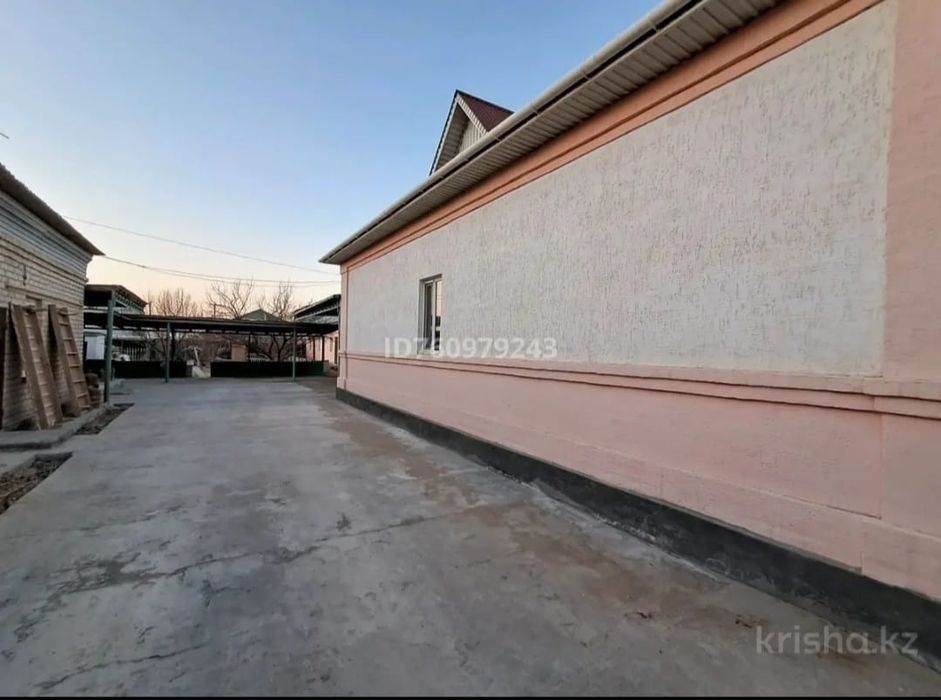 Тасбугетте 9 бөлмелі жер үй сатылады