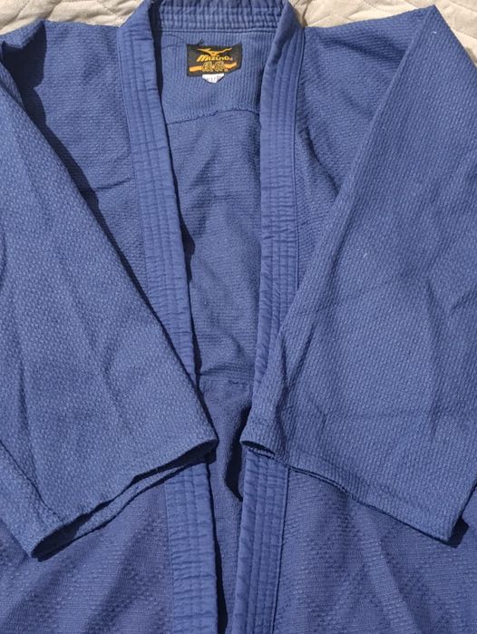 Кимано мизуно синего цвета