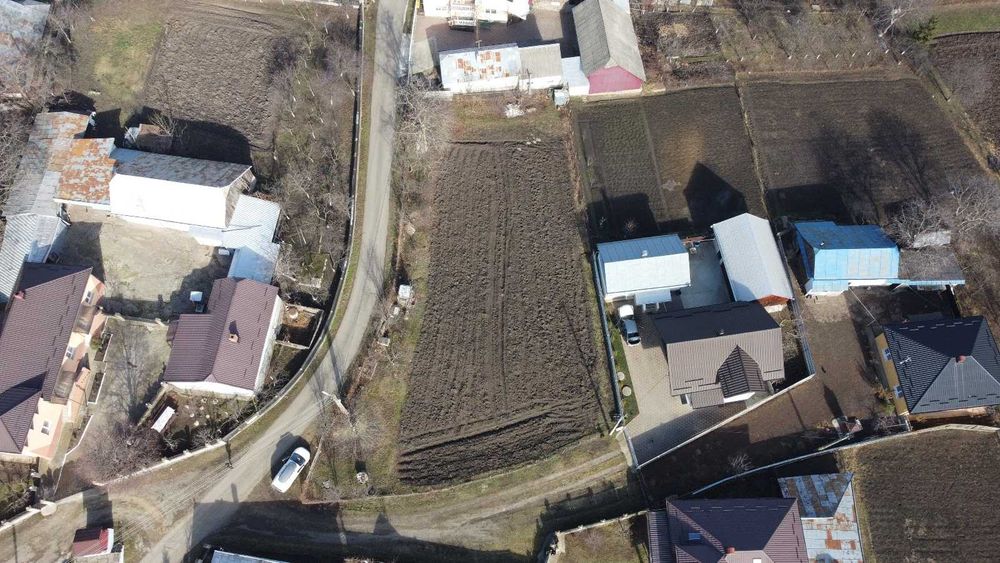 De Vanzare  1187 mp teren intravilan Scheia