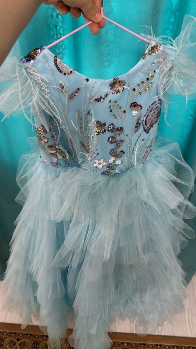 Продается платье. Ручная работа. Высокое качество.