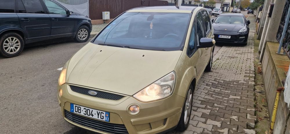 Ford S-Max