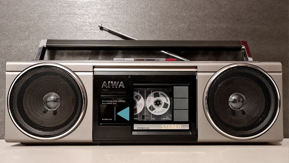 Aiwa  cs - 210 E