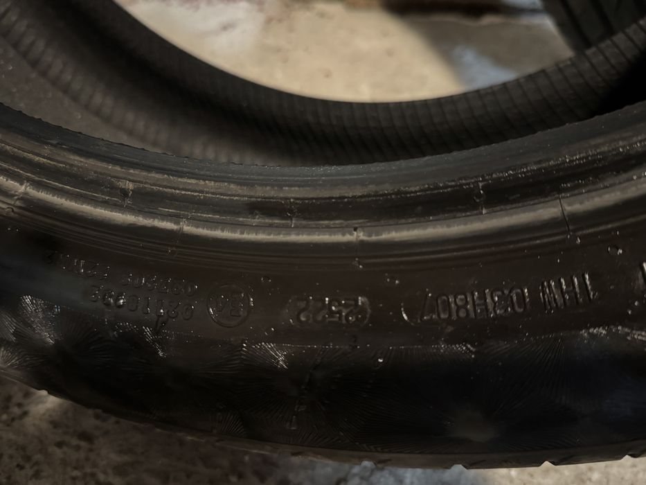 Continental Premium  Contact 6 - 275 / 45 / R21 - 275 / 40 / R21