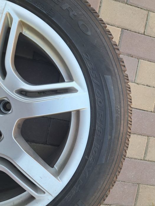 Vând jante cu cauciucuri  audi Q5