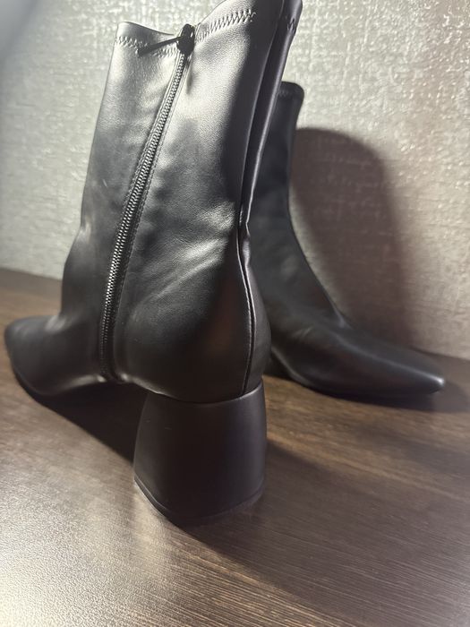 Продам ботинки демисезонные