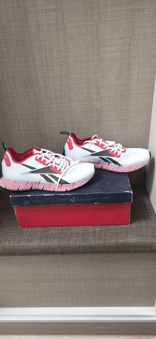 Маратонки REEBOK