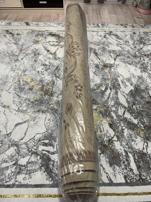 Продам чистый ковёр!