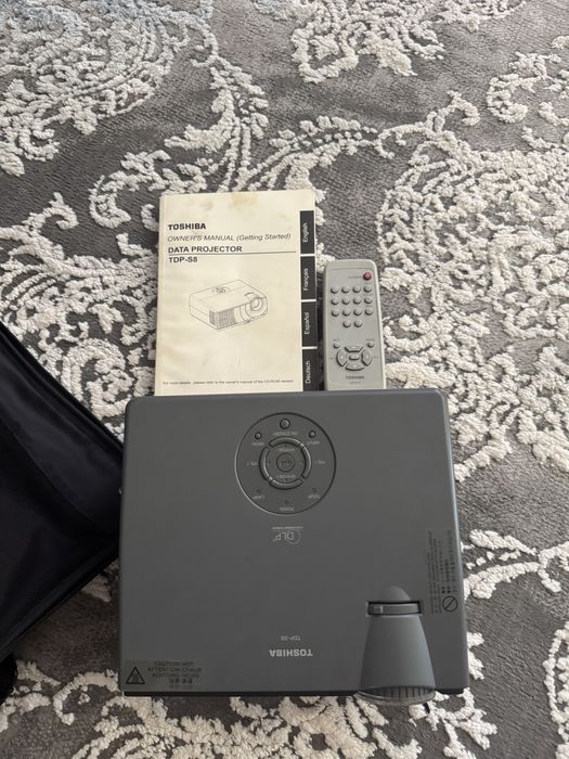 Proiector Toshiba