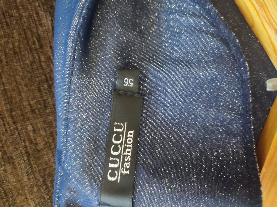 Продам платья и белую блузку