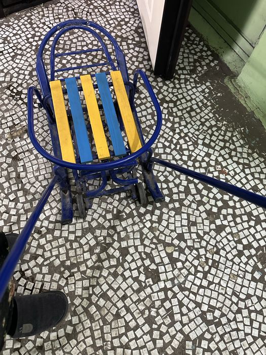 Санка детская на колесах