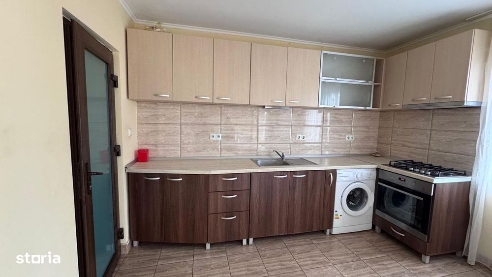 Apartament 3 cam de închiriat, cart. Rogerius